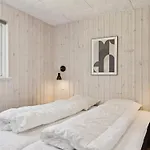 5 Star In